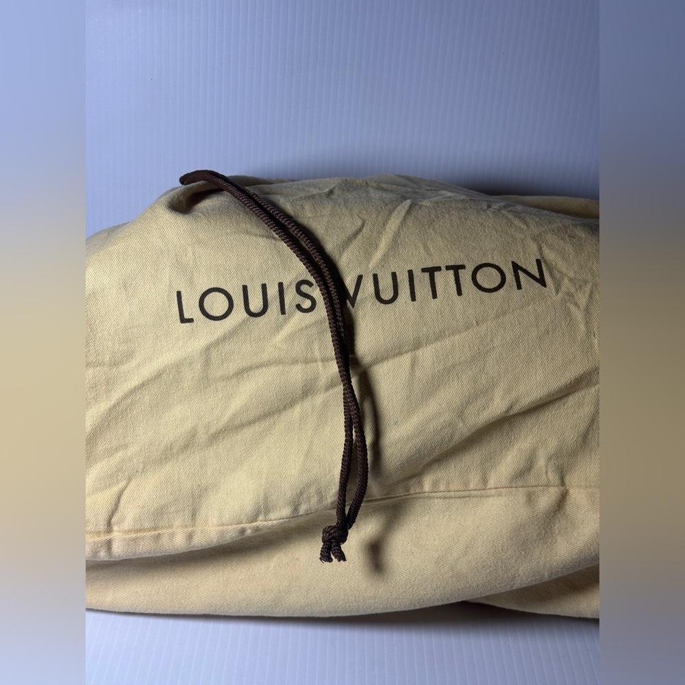 Louis Vuitton Top Handle Bag with Brass Padlock Keys And Dust Bag - Picture 12 of 12